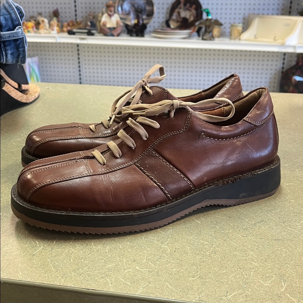 Bass Chestnut Leather Oxfords